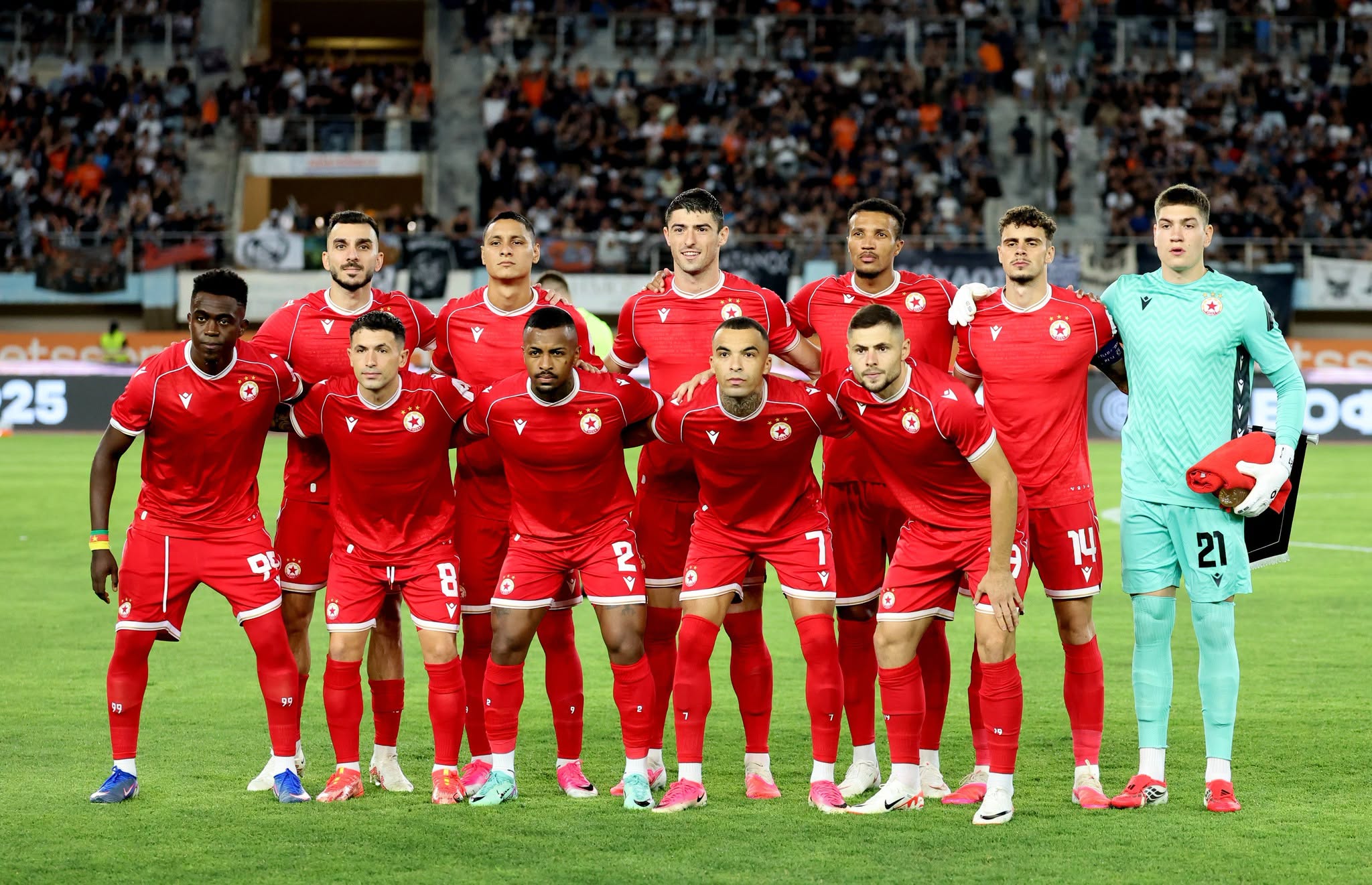 ОФИ Крит разби ЦСКА с 3:0 и постави „червените“ на ръба в Лига Европа