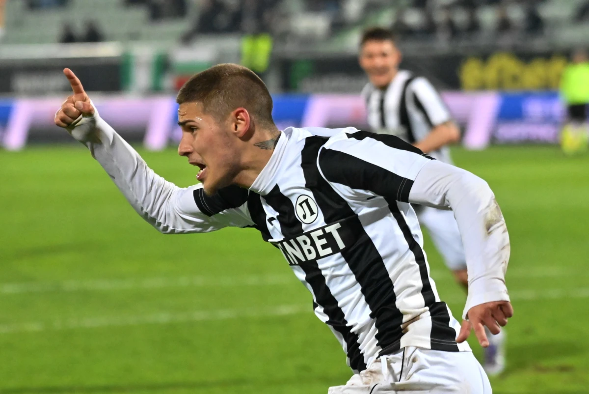 Локо (Пд) вдига основен футболист за мача с Лудогорец