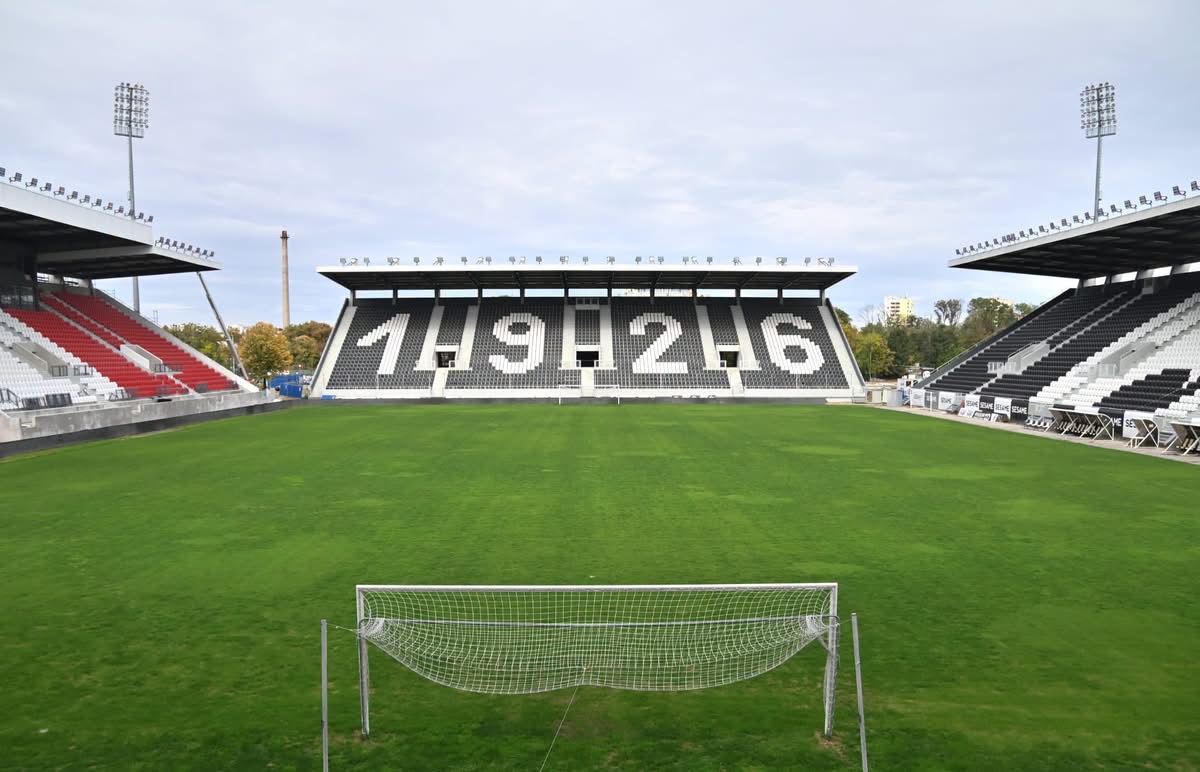 146 прожектора и 17 км кабели за осветлението на стадион „Христо Бонев“